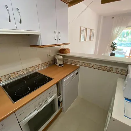 Magnífico Con Piscina En Apartamento