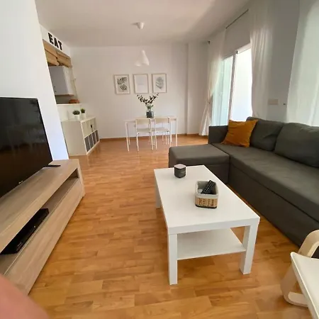 Magnífico Con Piscina En Apartamento